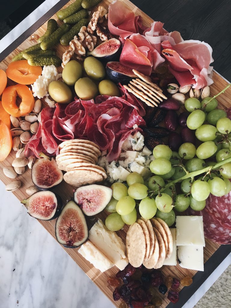 Hostess with the Mostess: How to Make An Eye-Catching (and Delicious!) Cheese Board | by The Luxi Look